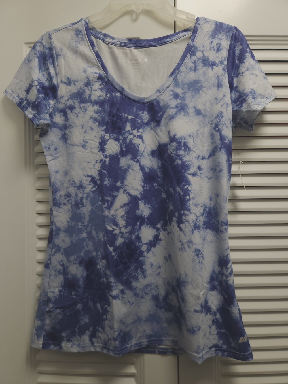 NWT Amazon Essentials Blue & White Tie-Dye V-Neck Short Sleeve Top XS